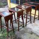 79 800 ft * Art-Deco egymásba csúsztatható rézbetétes  (üveglapos)asztal szett 4 db os  ( 65szél 46mély 47mag) 260128_024