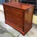 39 900 ft * Csillag 3fiókos komód ( 100szél 50mély 83mag) 260128_046