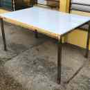 IKEA TORSBY asztal ( 135szél 85mély 75mag) 260811_018
