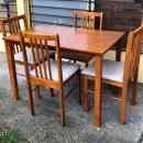 32 800.-ft * Olcsó maláj asztal + 4szék (aszal 110szél 70mély 73mag) 251114_061